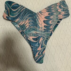 NWOT Skatie Melly Bikini Bottom - Crush - M